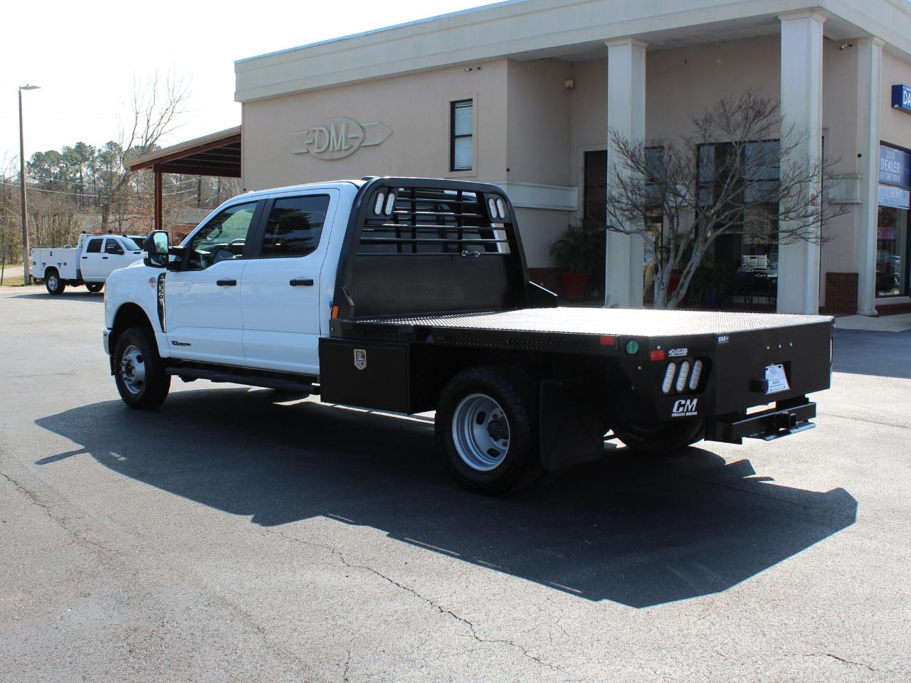 Ford F-350 SD XL Crew Cab Long Bed DRW 4WD 2024