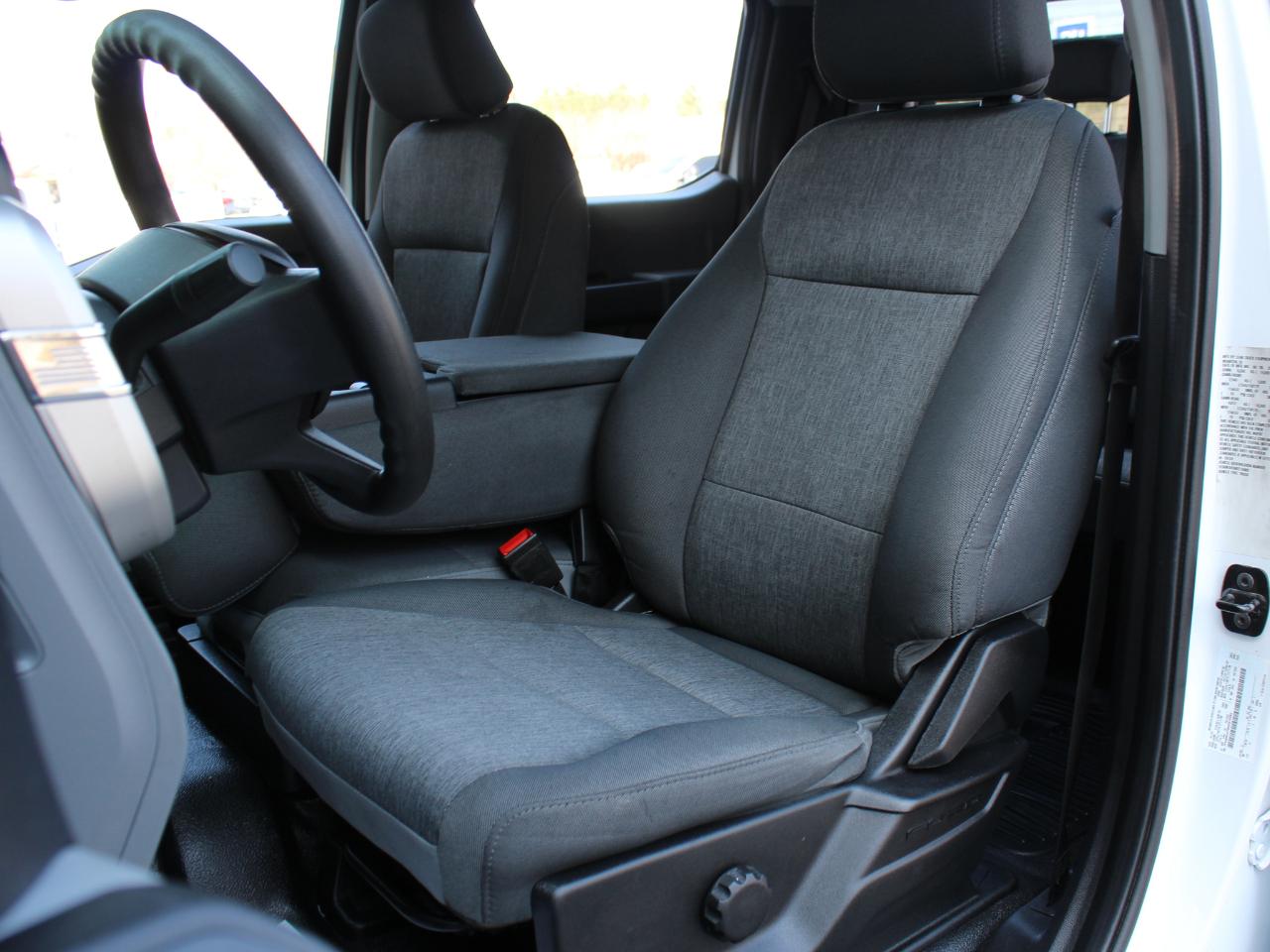 Ford F-350 SD XL Crew Cab Long Bed DRW 4WD 2024