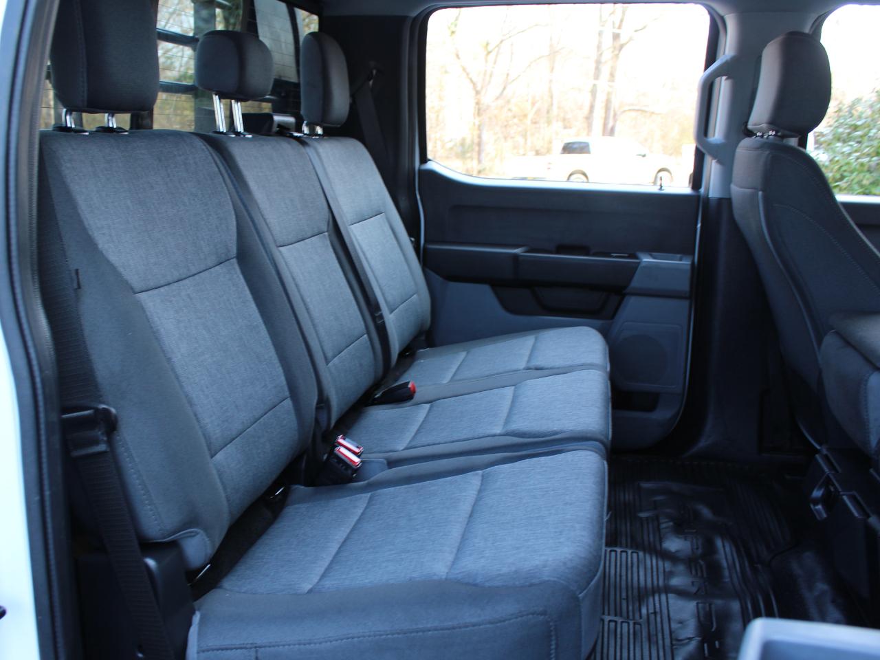 Ford F-350 SD XL Crew Cab Long Bed DRW 4WD 2024