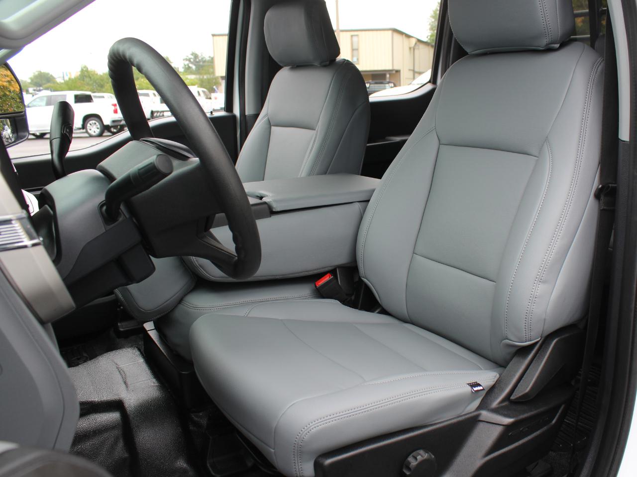 Ford F-350 SD XL Crew Cab Long Bed DRW 4WD 2024