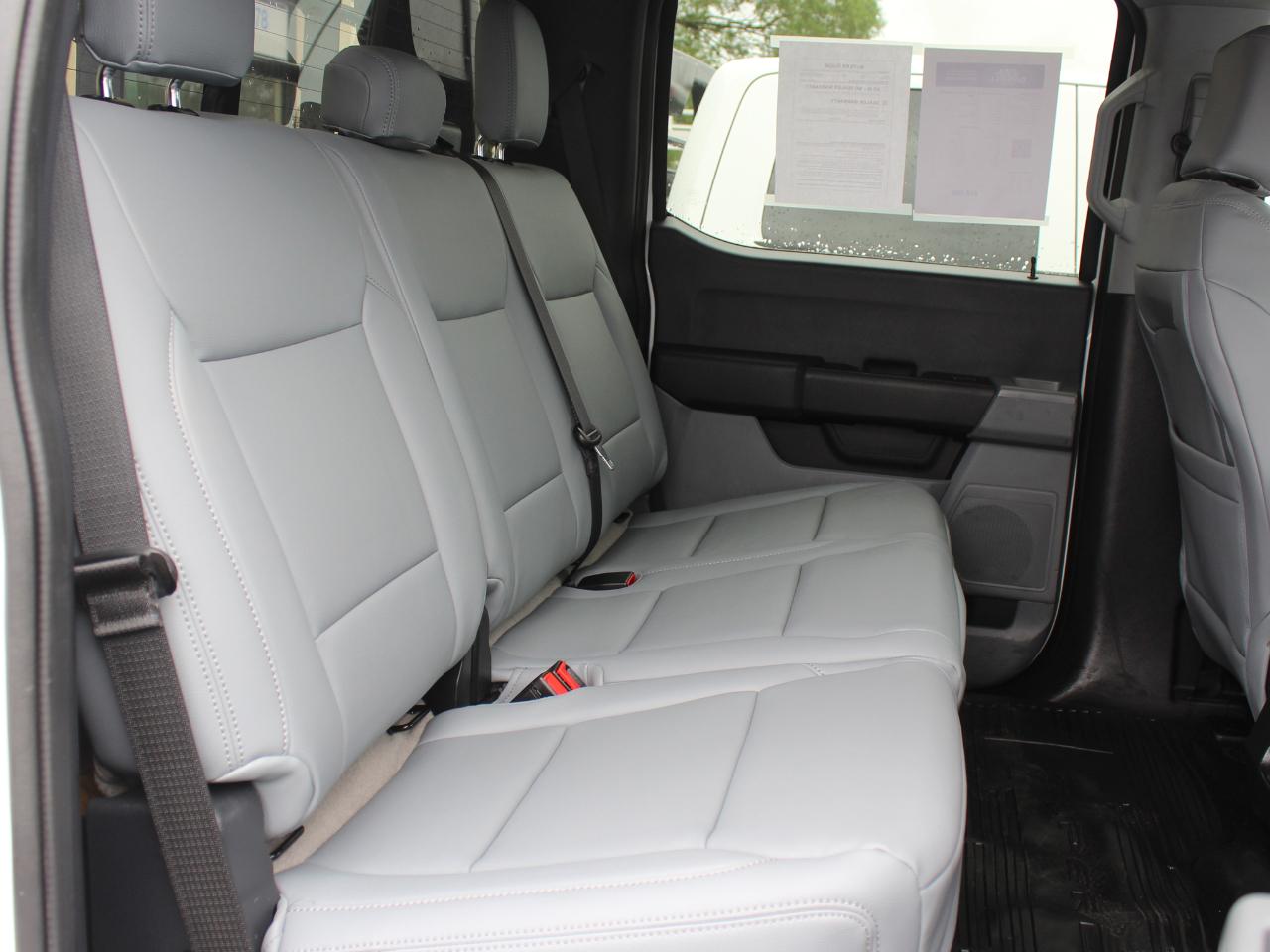 Ford F-350 SD XL Crew Cab Long Bed DRW 4WD 2024