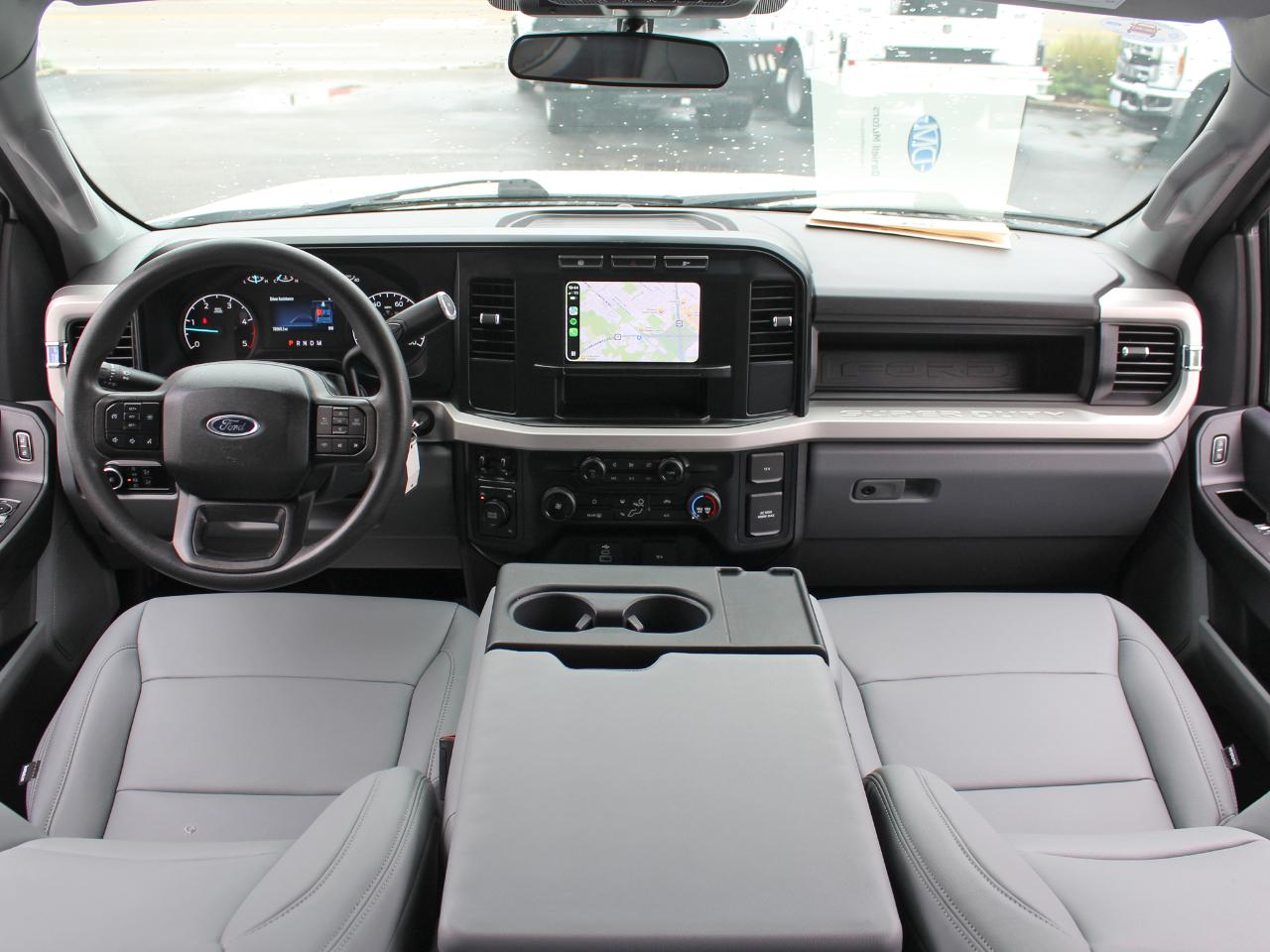 Ford F-350 SD XL Crew Cab Long Bed DRW 4WD 2024