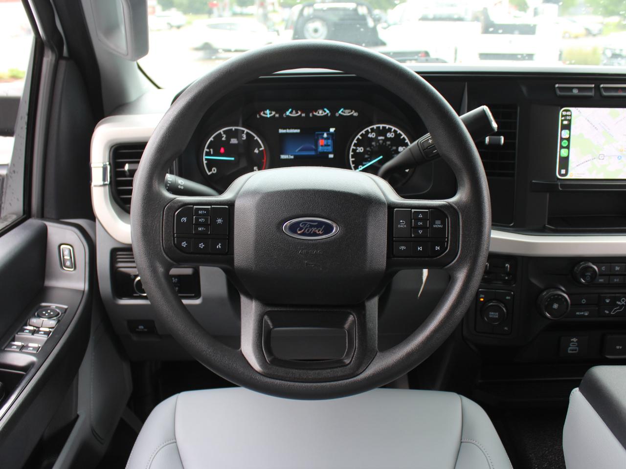 Ford F-350 SD XL Crew Cab Long Bed DRW 4WD 2024