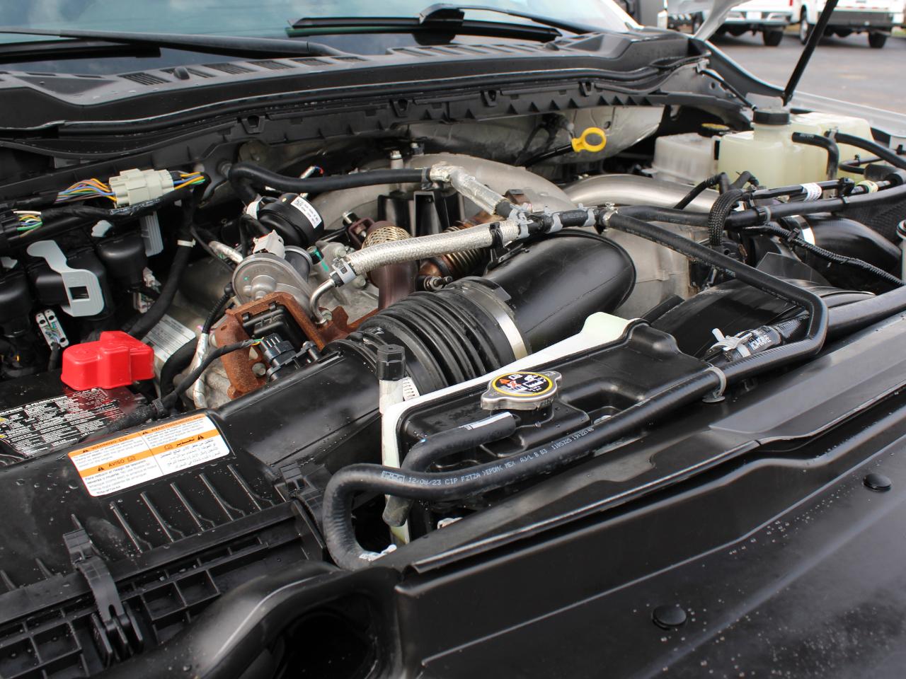 Ford F-350 SD XL Crew Cab Long Bed DRW 4WD 2024