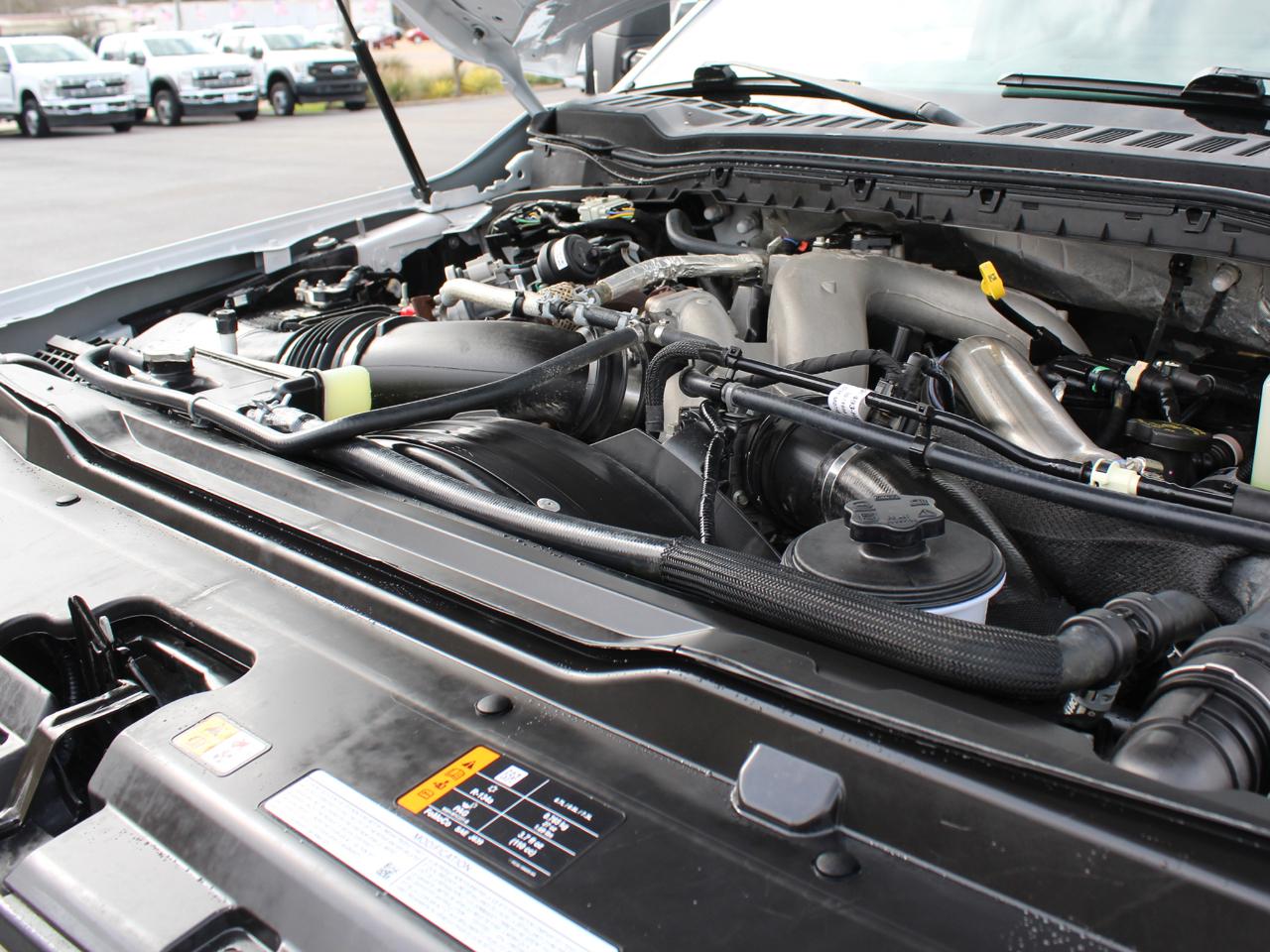 Ford F-350 SD XL Crew Cab Long Bed DRW 4WD 2024