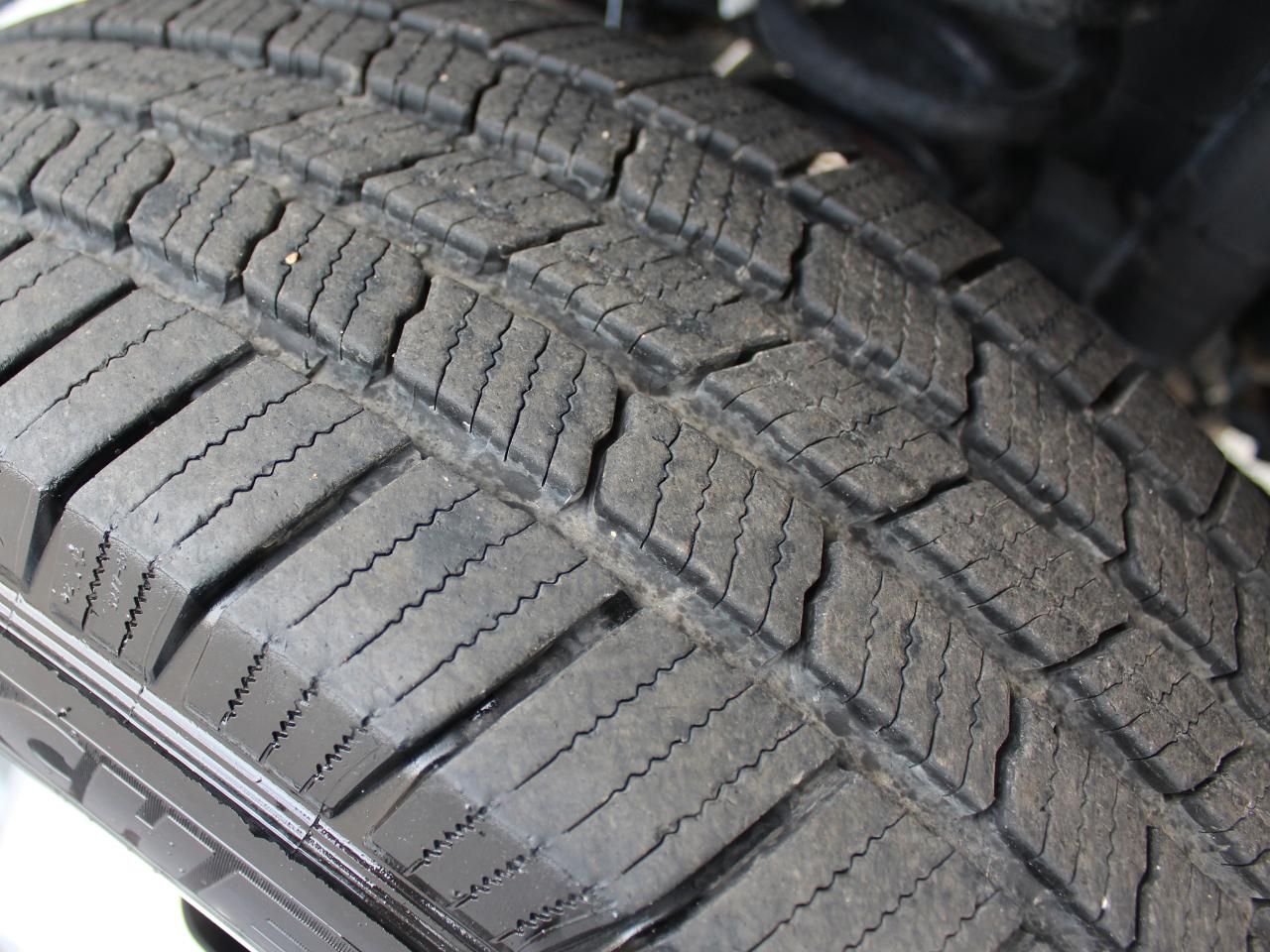 Ford F-350 SD XL Crew Cab Long Bed DRW 4WD 2024