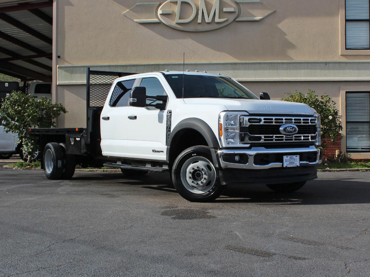 Ford F-550 Crew Cab DRW 4WD 2024