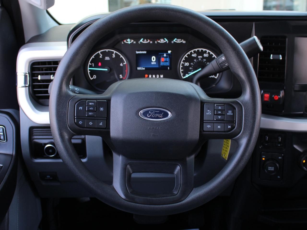 Ford F-550 Crew Cab DRW 4WD 2024