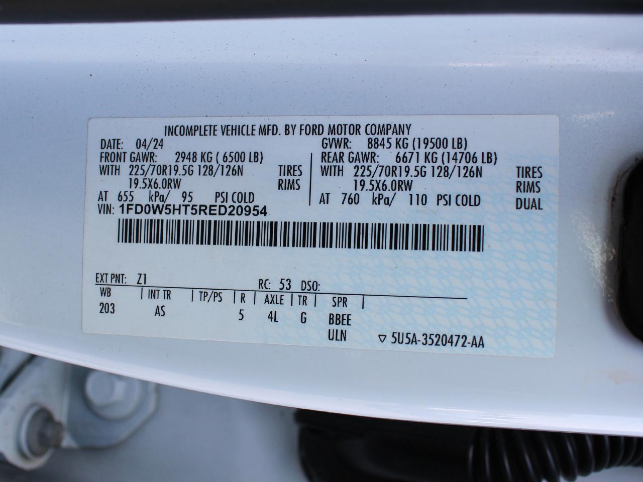 Ford F-550 Crew Cab DRW 4WD 2024