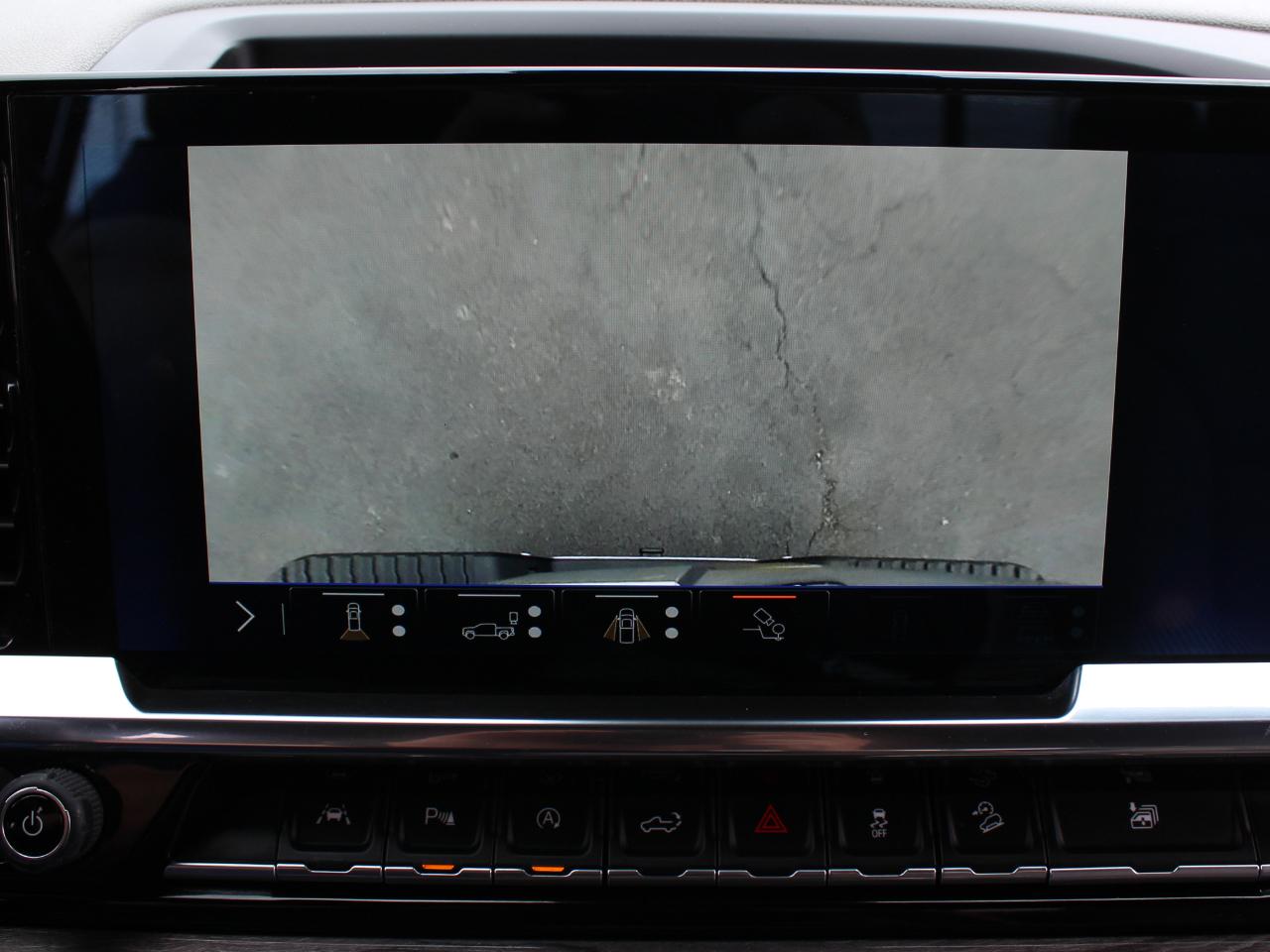 Chevrolet Silverado 1500 LTZ Crew Cab 4WD 2024