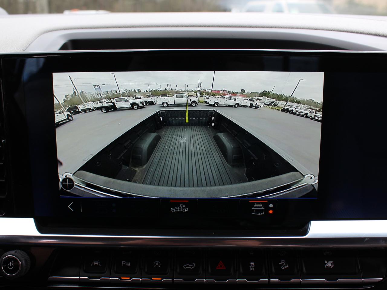 Chevrolet Silverado 1500 LTZ Crew Cab 4WD 2024