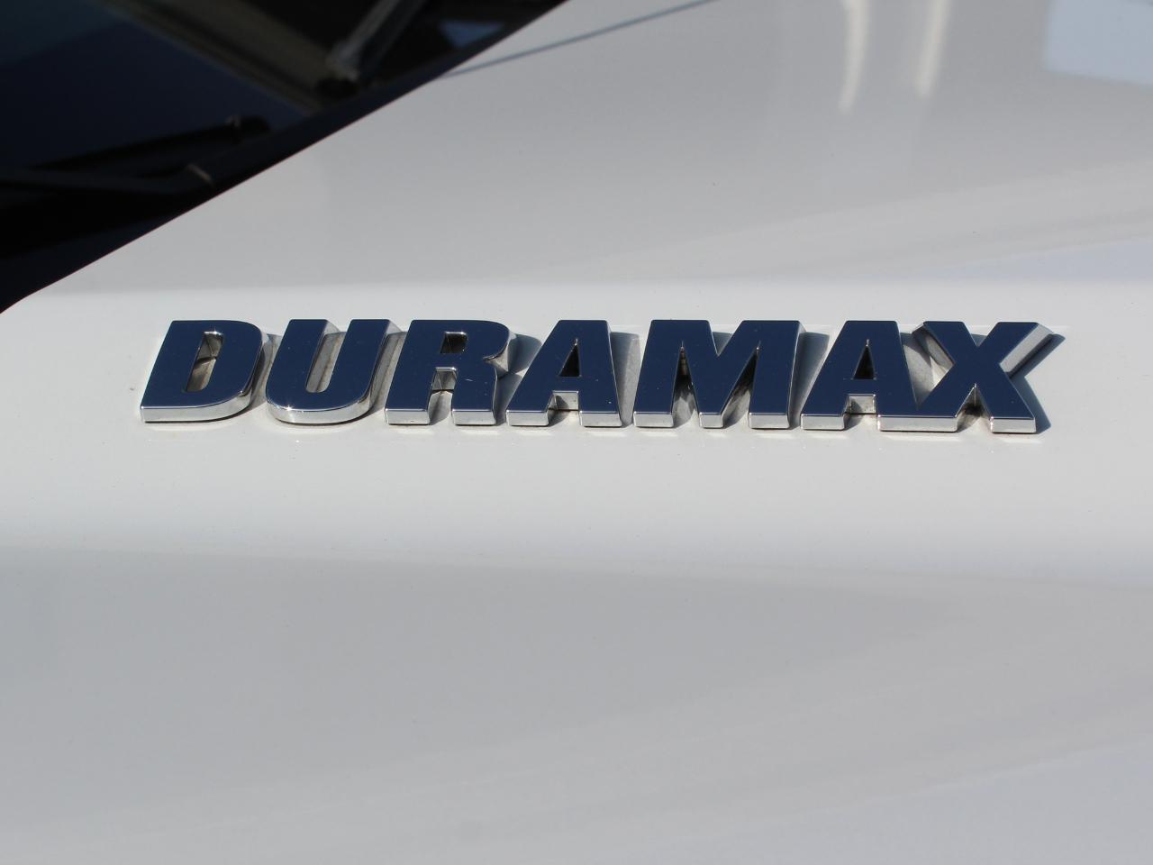 Chevrolet Silverado 1500 LTZ Crew Cab 4WD 2024