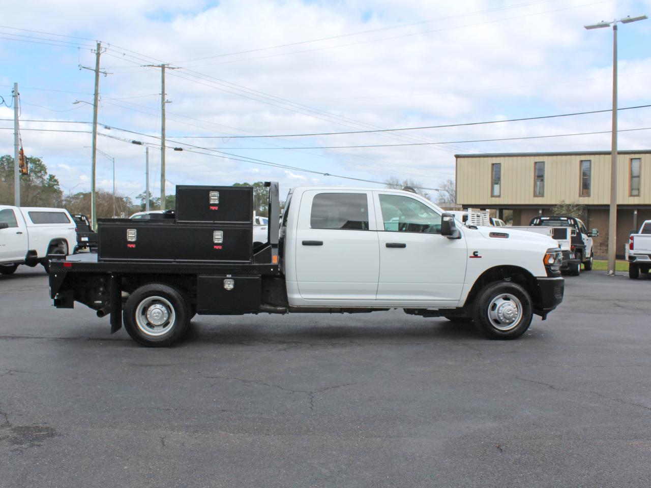 RAM 3500 Crew Cab 4WD DRW 2024