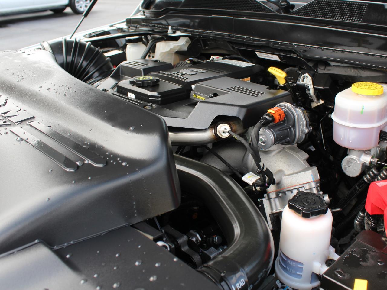 RAM 3500 Crew Cab 4WD DRW 2024