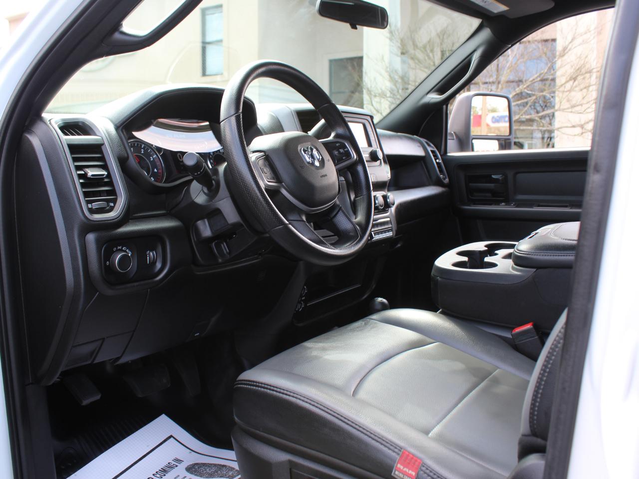 RAM 3500 Crew Cab 4WD DRW 2024