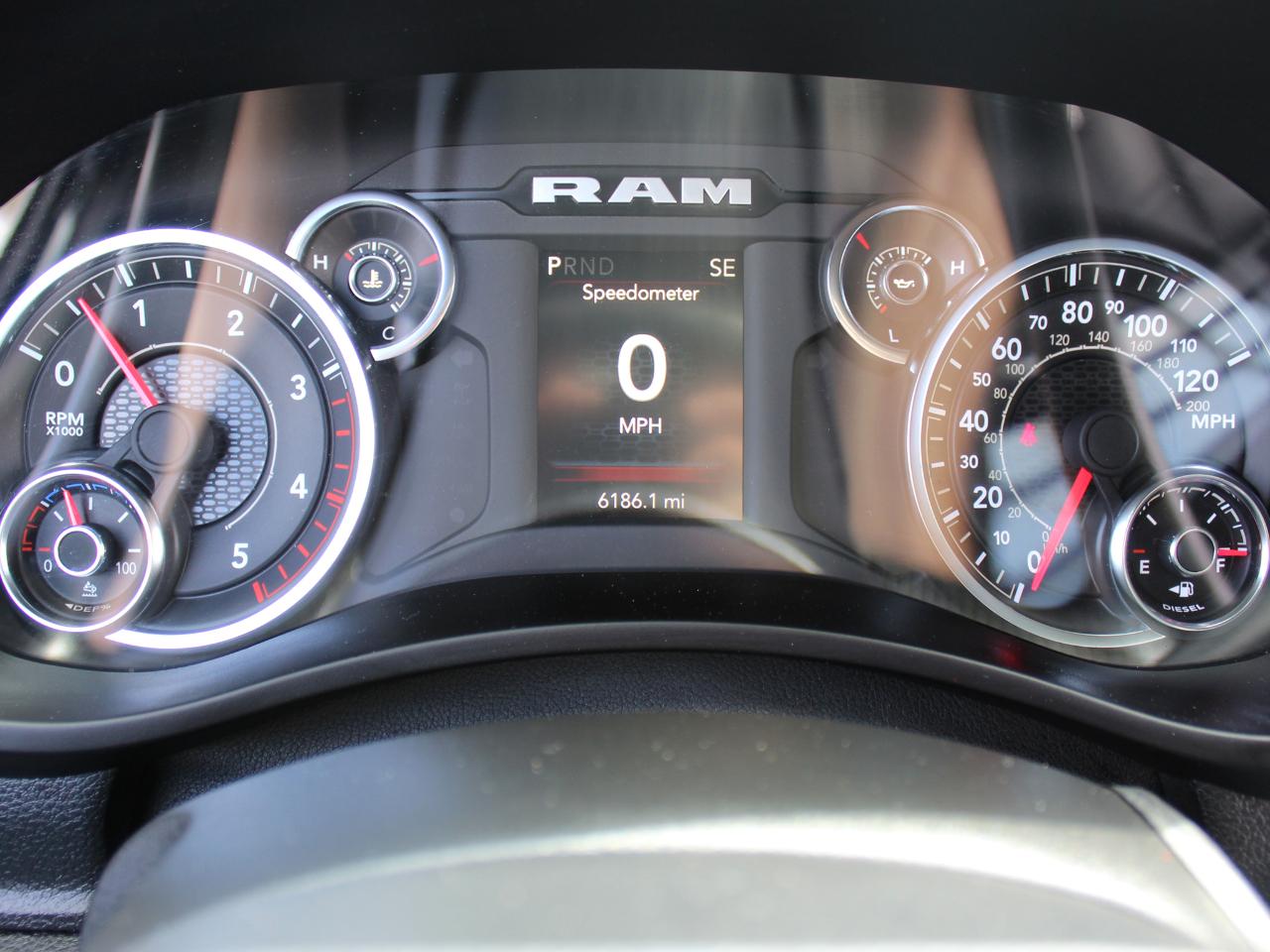 RAM 3500 Crew Cab 4WD DRW 2024