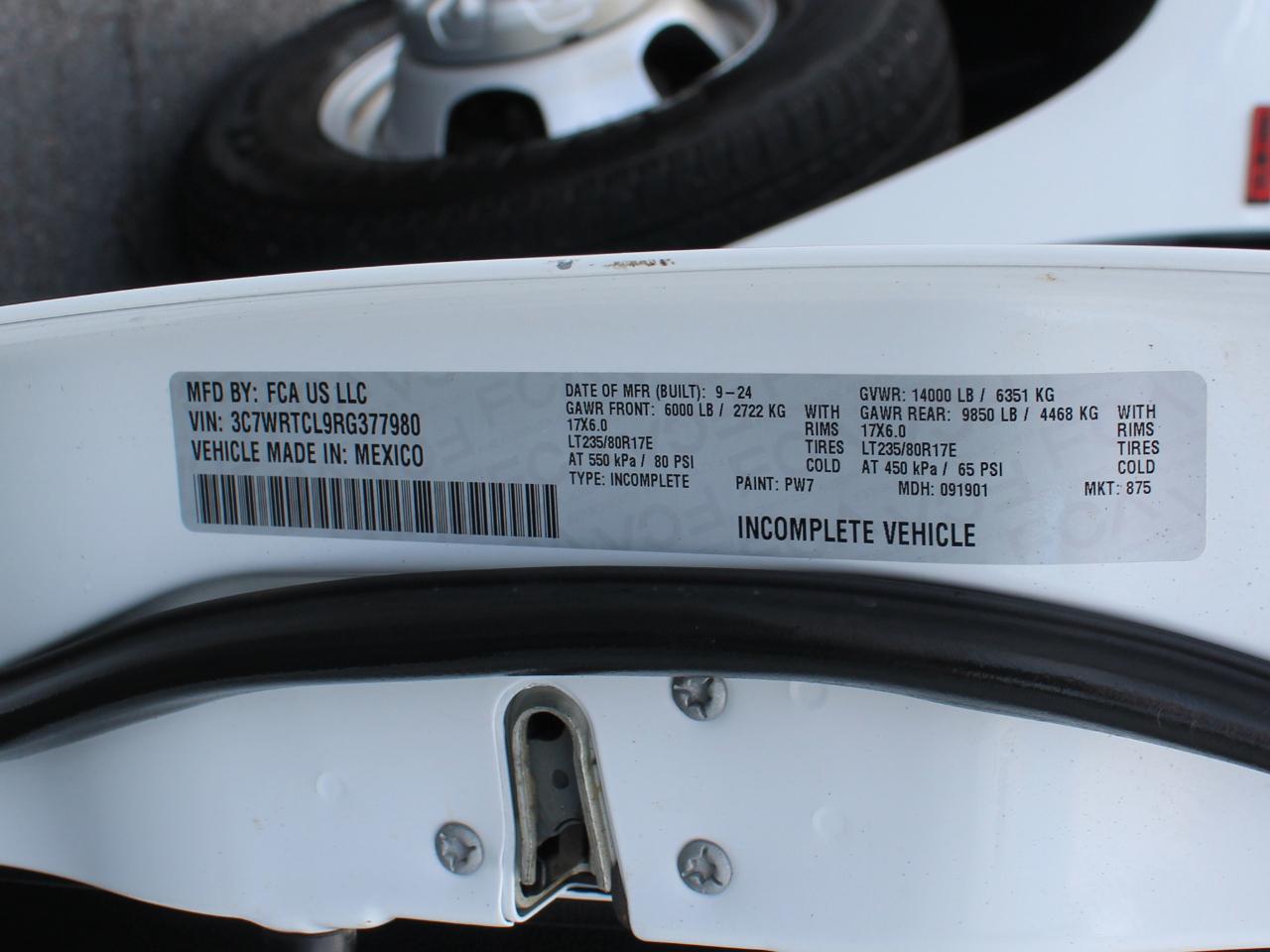 RAM 3500 Crew Cab 4WD DRW 2024