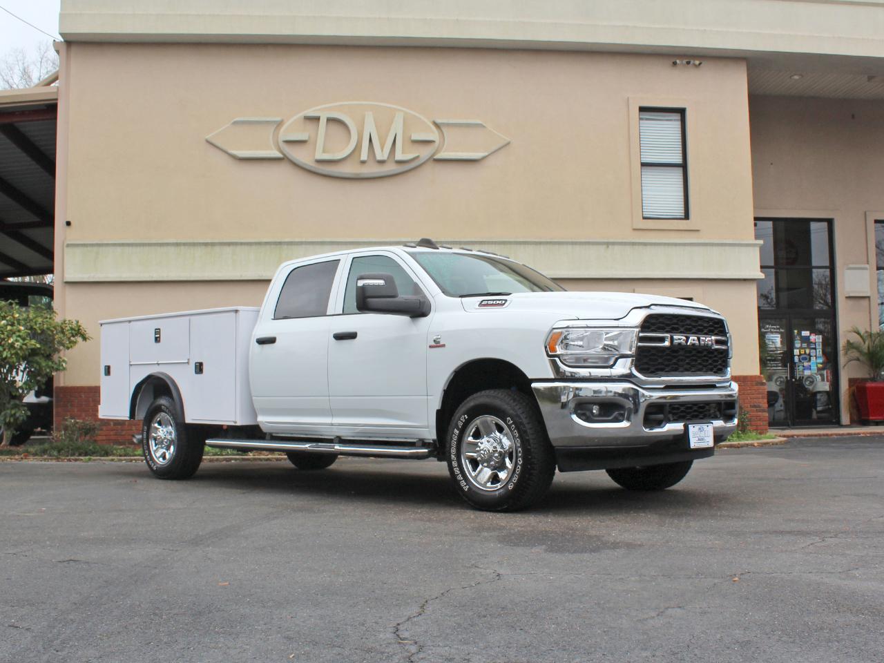 RAM 2500 Tradesman Crew Cab LWB 4WD 2024