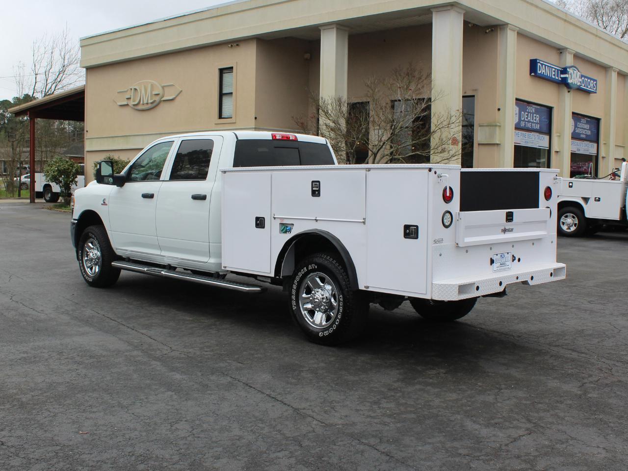 RAM 2500 Tradesman Crew Cab LWB 4WD 2024