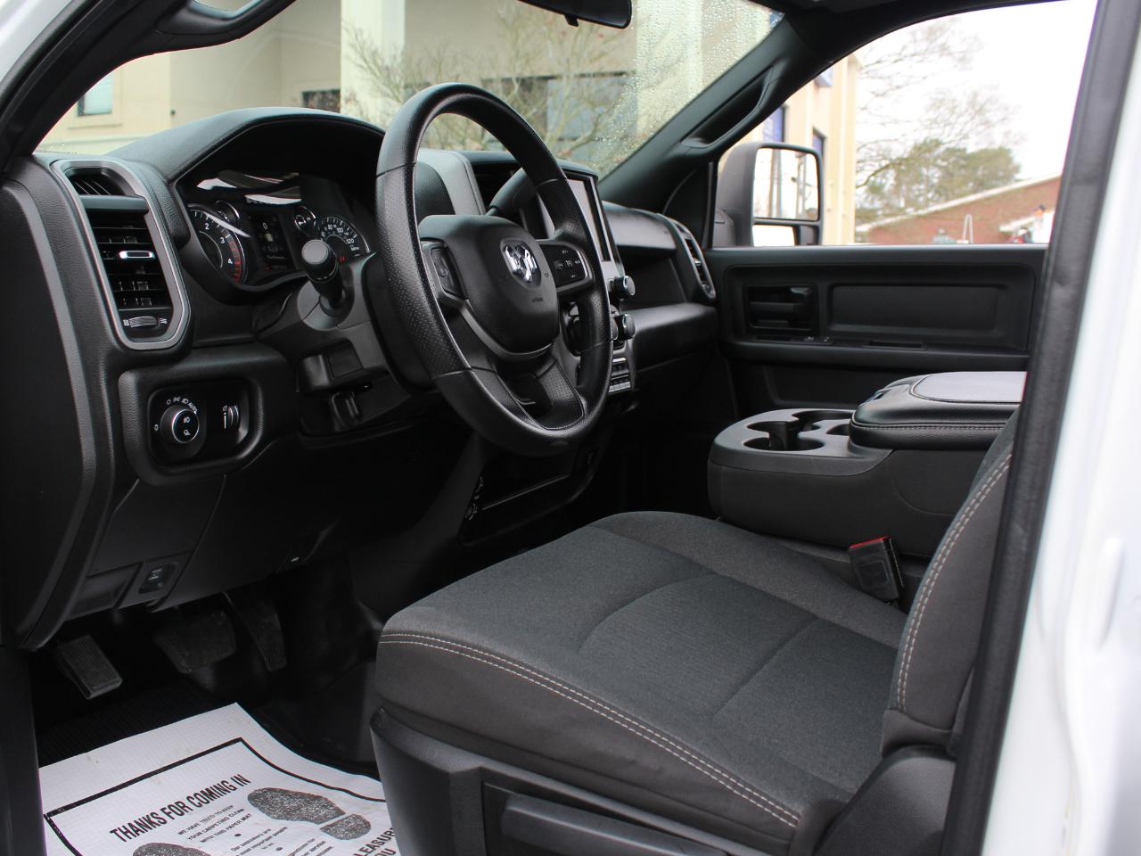 RAM 2500 Tradesman Crew Cab LWB 4WD 2024