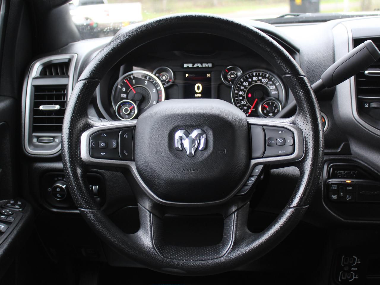 RAM 2500 Tradesman Crew Cab LWB 4WD 2024