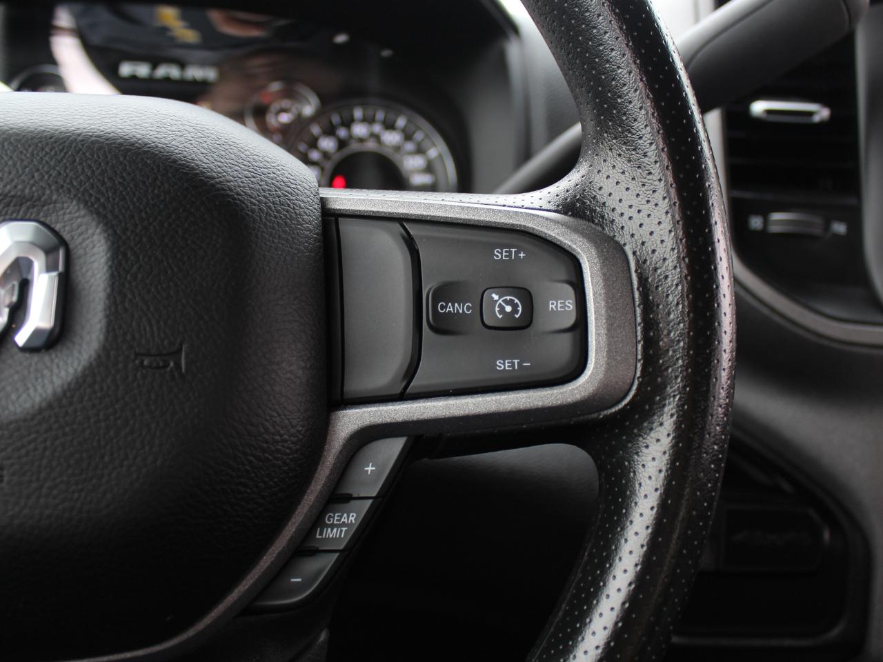 RAM 2500 Tradesman Crew Cab LWB 4WD 2024