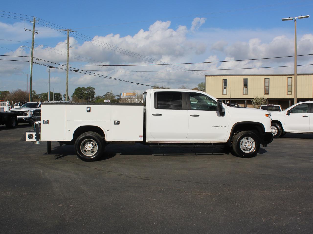 Chevrolet Silverado 3500HD Work Truck Crew Cab Long Box 4WD 2024