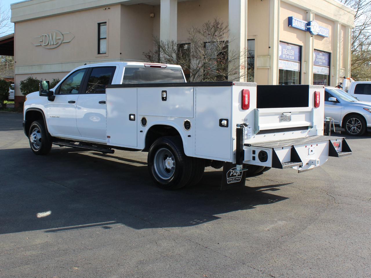Chevrolet Silverado 3500HD Work Truck Crew Cab Long Box 4WD 2024