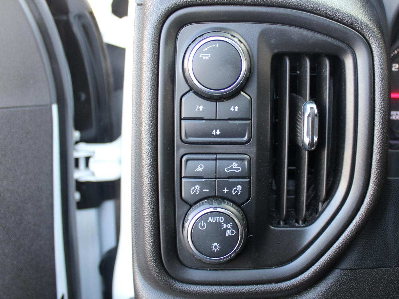 Chevrolet Silverado 3500HD Work Truck Crew Cab Long Box 4WD 2024