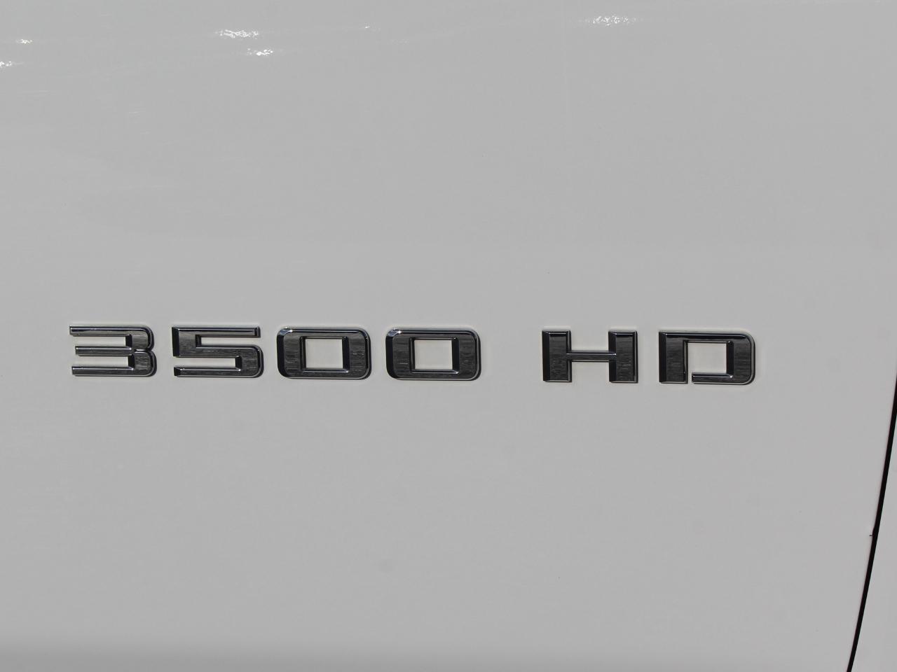 Chevrolet Silverado 3500HD Work Truck Crew Cab Long Box 4WD 2024