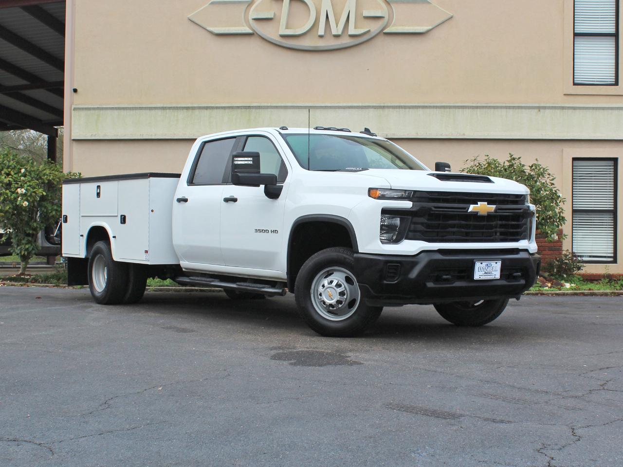 Chevrolet Silverado 3500HD Work Truck Crew Cab Long Box 4WD 2024