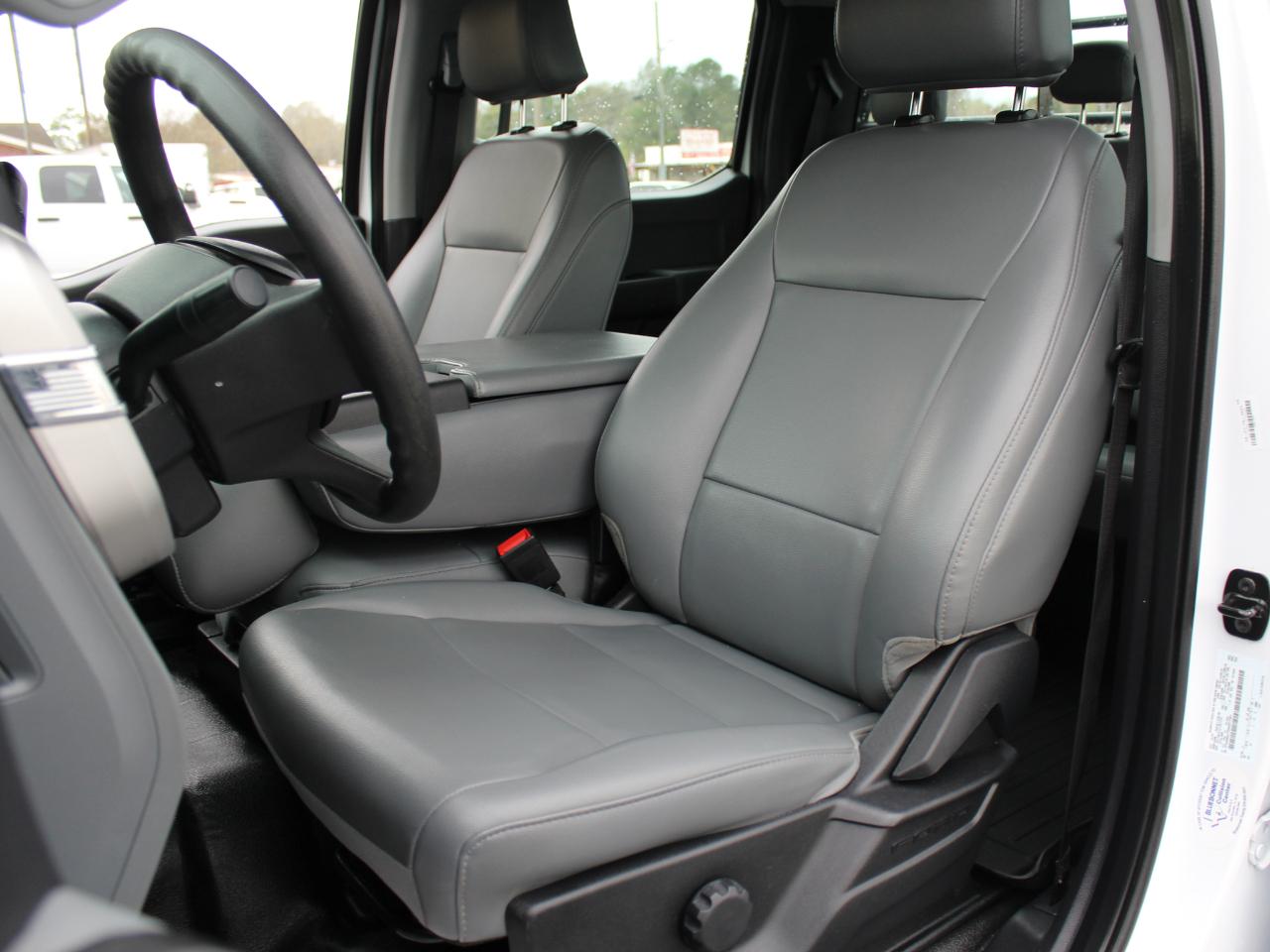 Ford F-450 SD Crew Cab DRW 4WD 2024