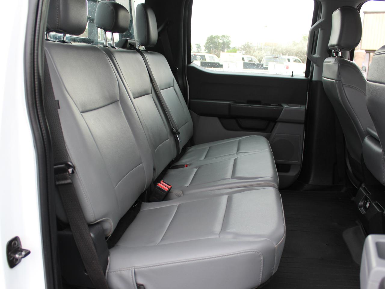 Ford F-450 SD Crew Cab DRW 4WD 2024