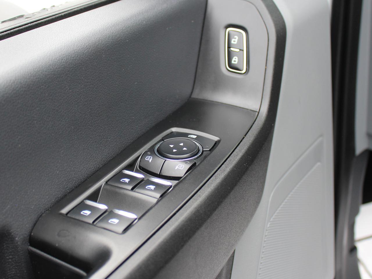 Ford F-450 SD Crew Cab DRW 4WD 2024