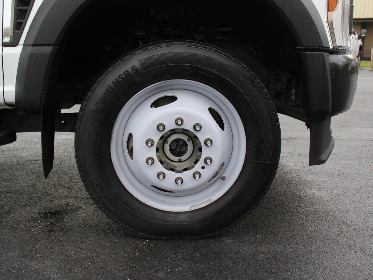 Ford F-450 SD Crew Cab DRW 4WD 2024