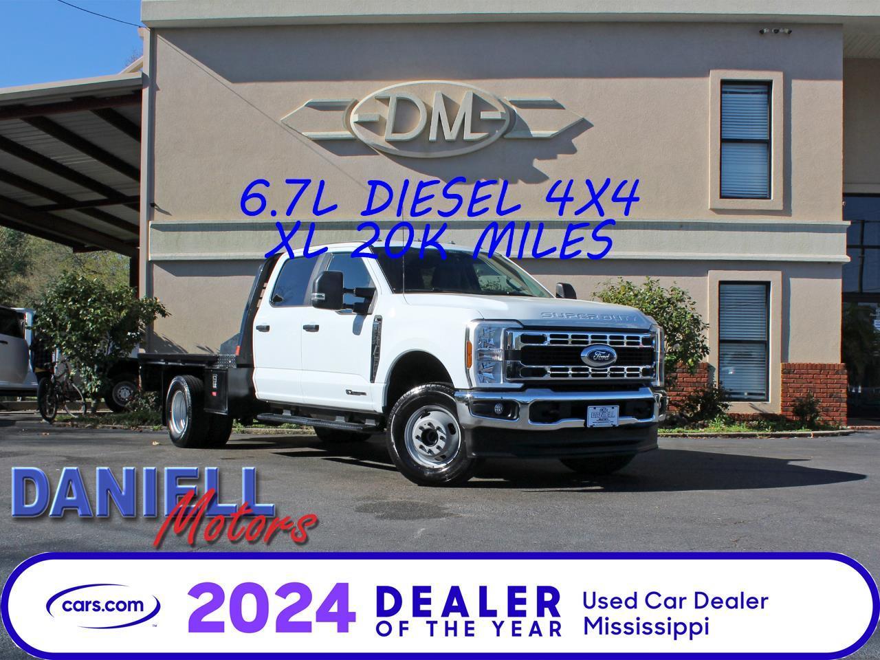 Ford F-350 SD XL Crew Cab Long Bed DRW 4WD 2025