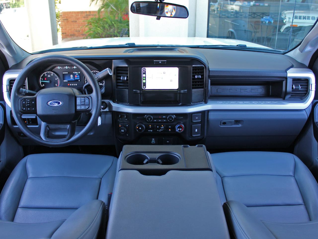 Ford F-350 SD XL Crew Cab Long Bed DRW 4WD 2025