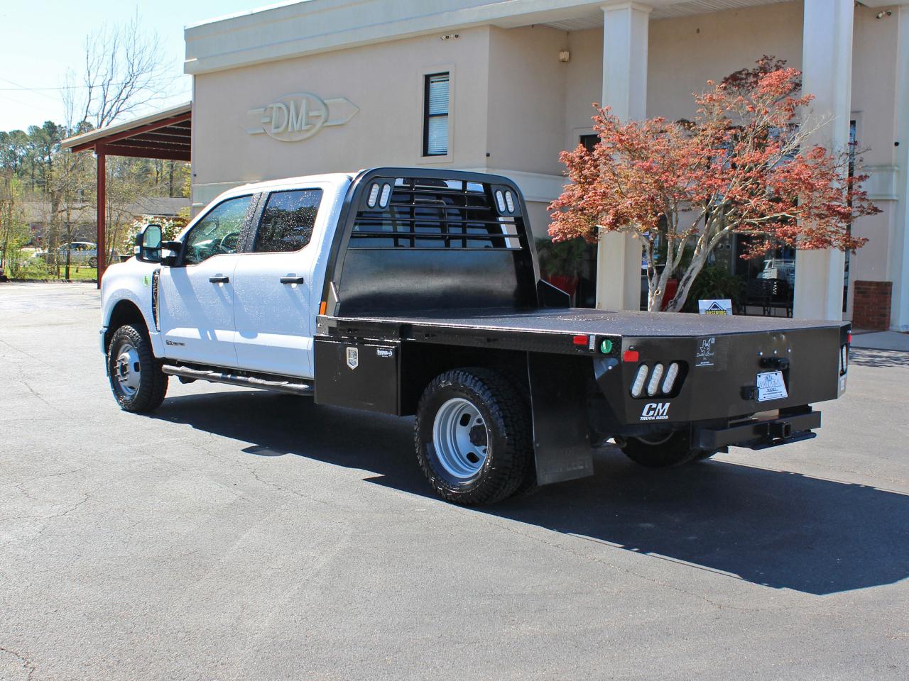 Ford F-350 SD XL Crew Cab Long Bed DRW 4WD 2024