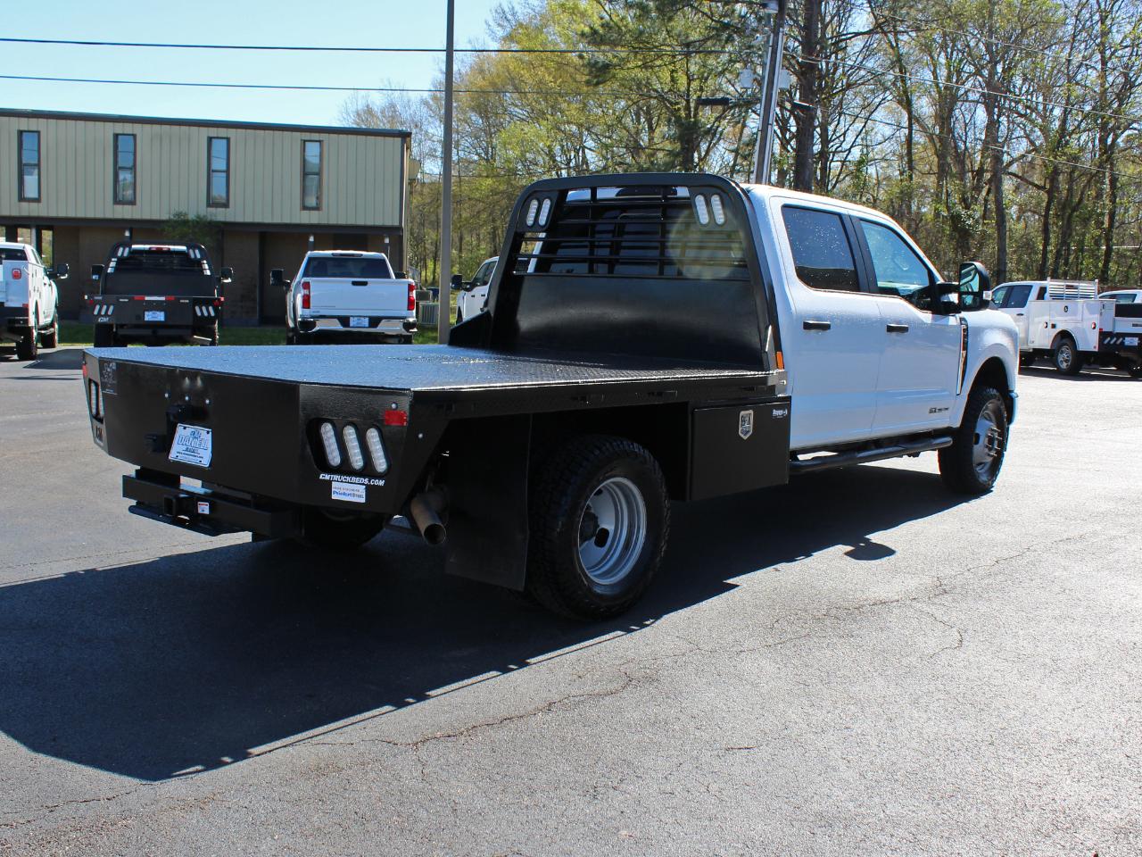 Ford F-350 SD XL Crew Cab Long Bed DRW 4WD 2024