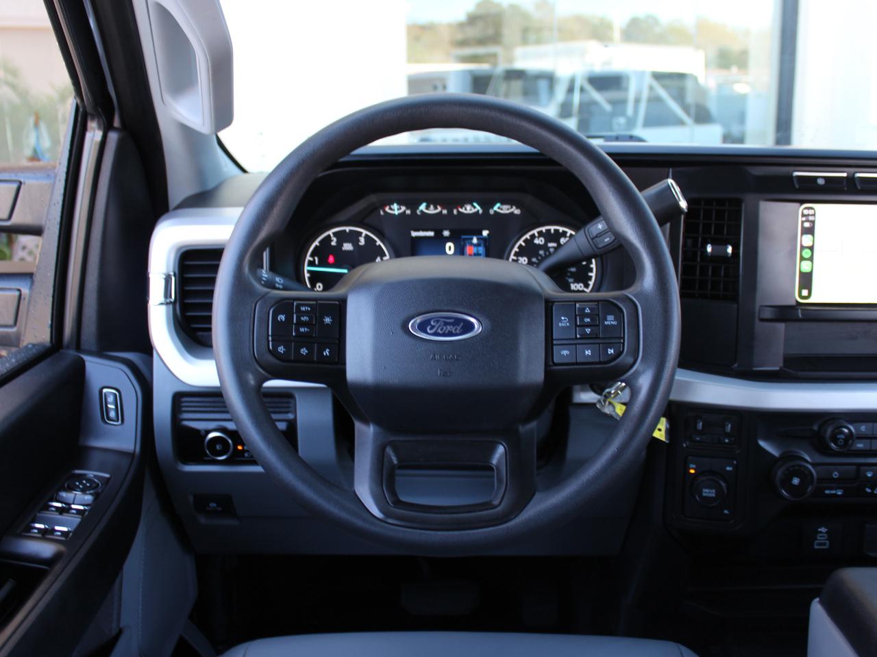 Ford F-350 SD XL Crew Cab Long Bed DRW 4WD 2024