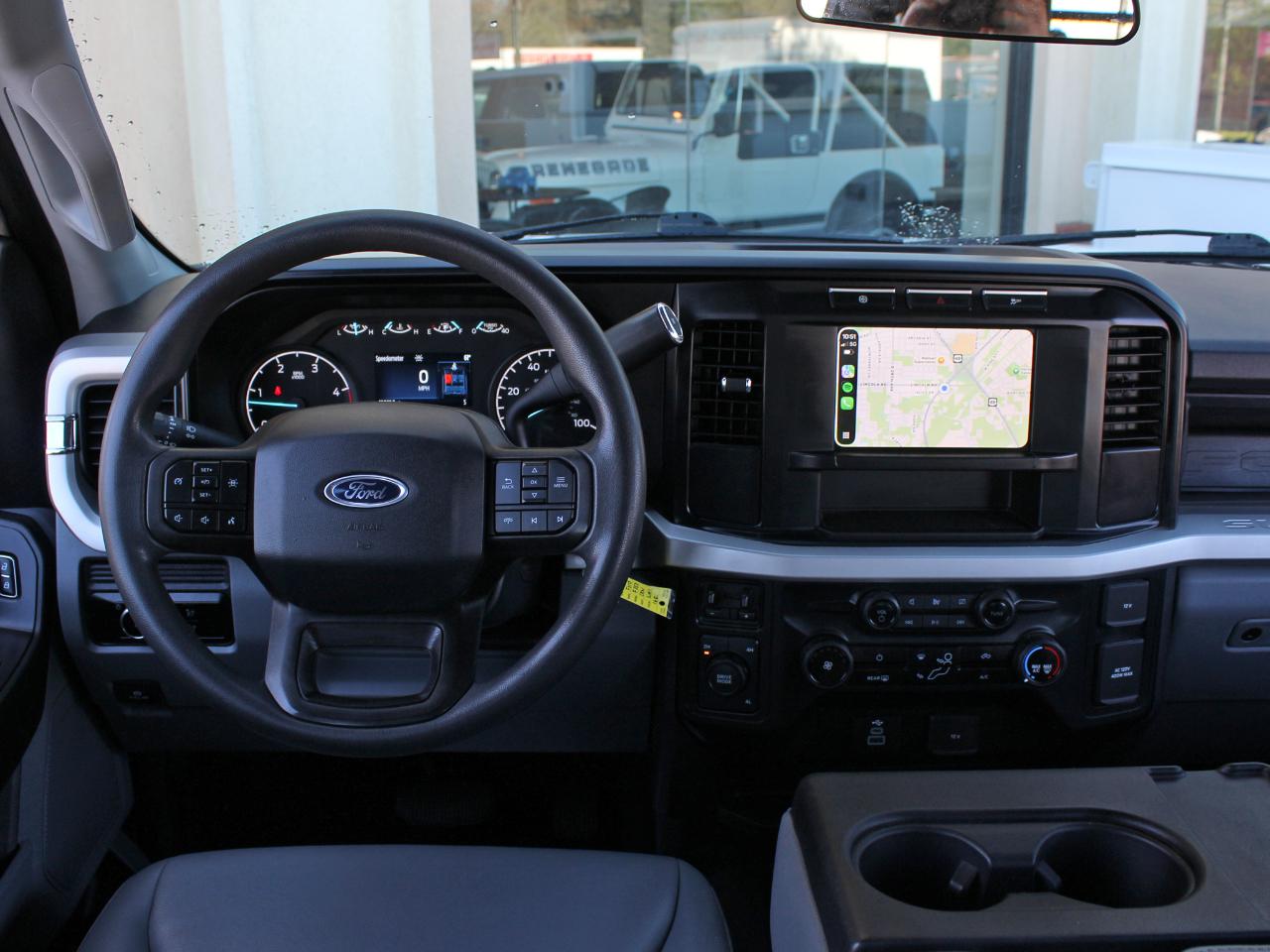 Ford F-350 SD XL Crew Cab Long Bed DRW 4WD 2024