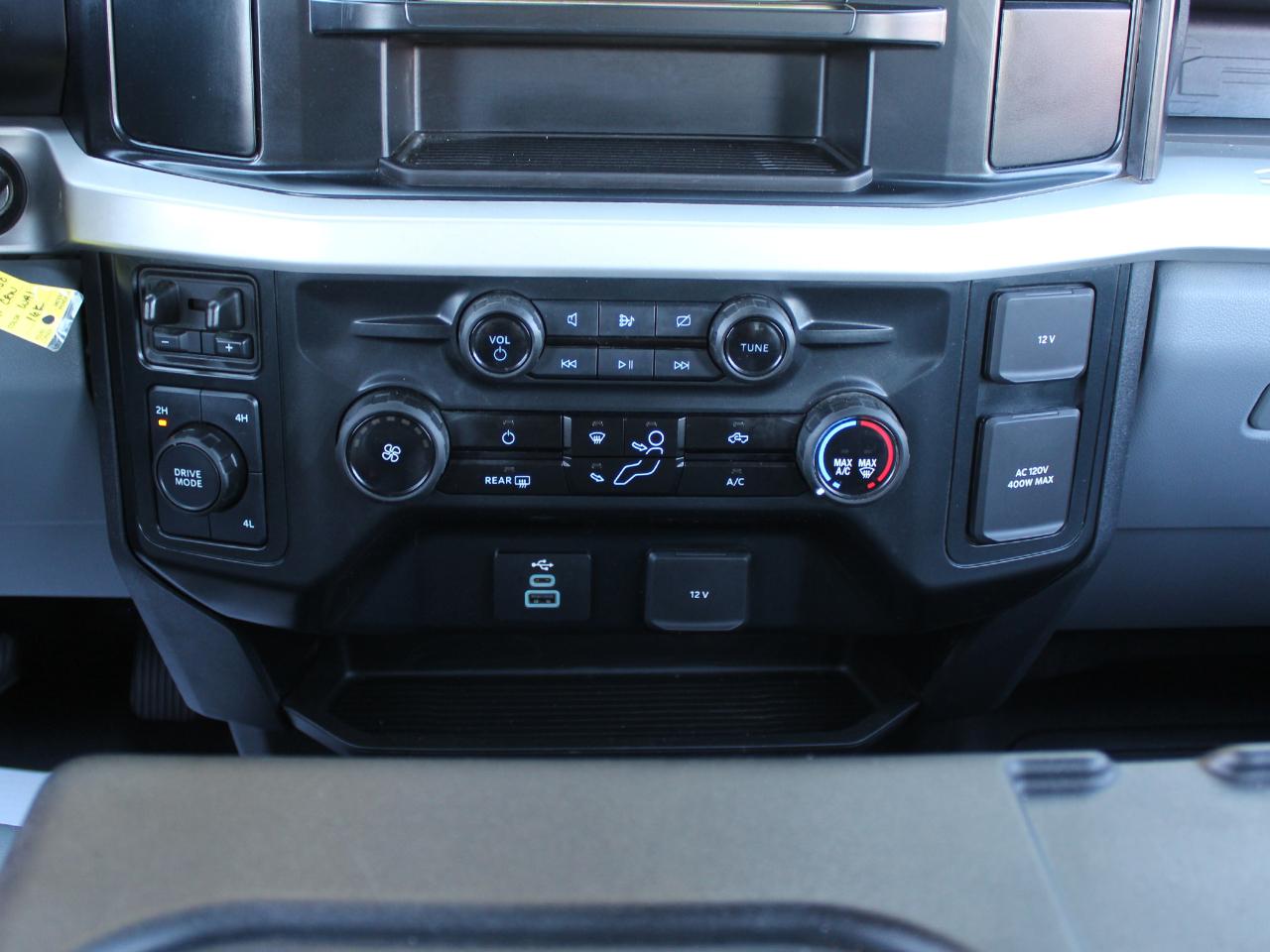 Ford F-350 SD XL Crew Cab Long Bed DRW 4WD 2024