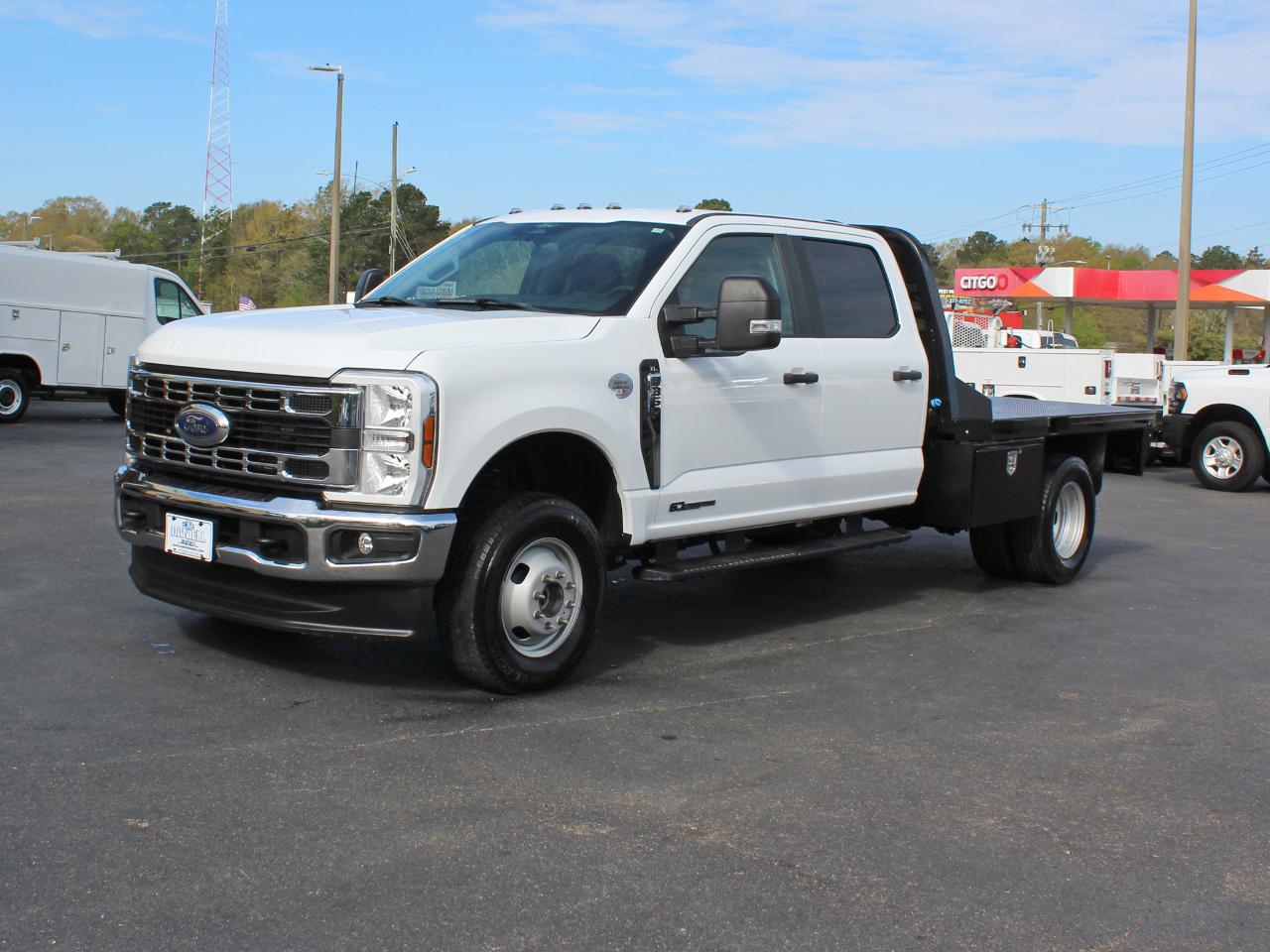 Ford F-350 SD XL Crew Cab Long Bed DRW 4WD 2024