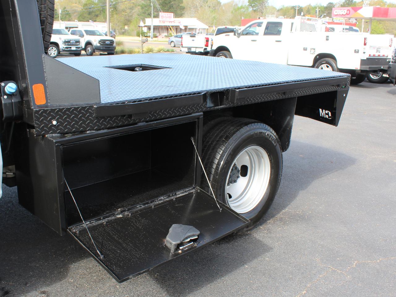 Ford F-350 SD XL Crew Cab Long Bed DRW 4WD 2024