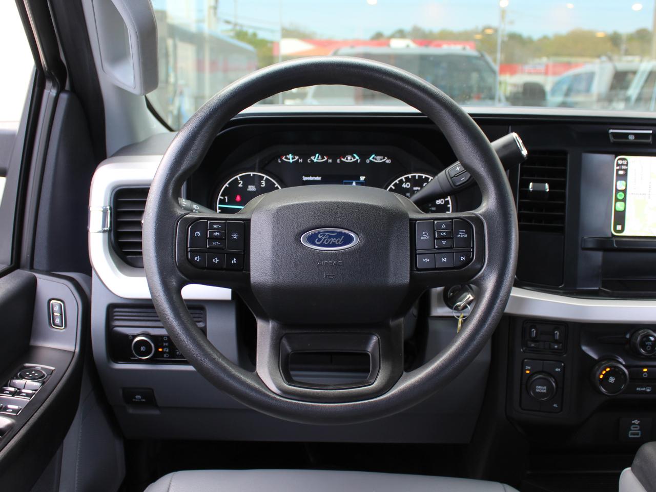 Ford F-350 SD XL Crew Cab Long Bed DRW 4WD 2024