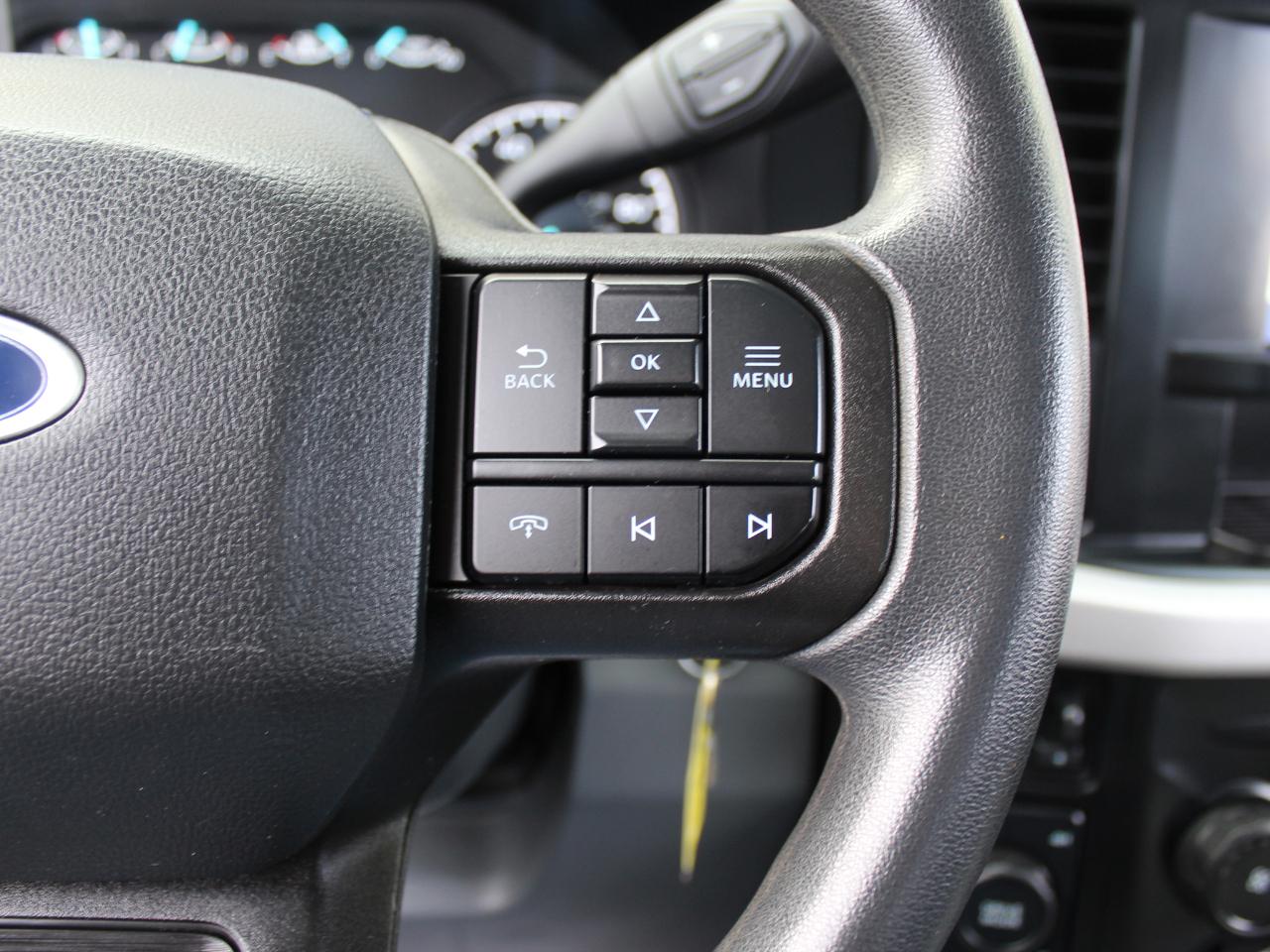 Ford F-350 SD XL Crew Cab Long Bed DRW 4WD 2024