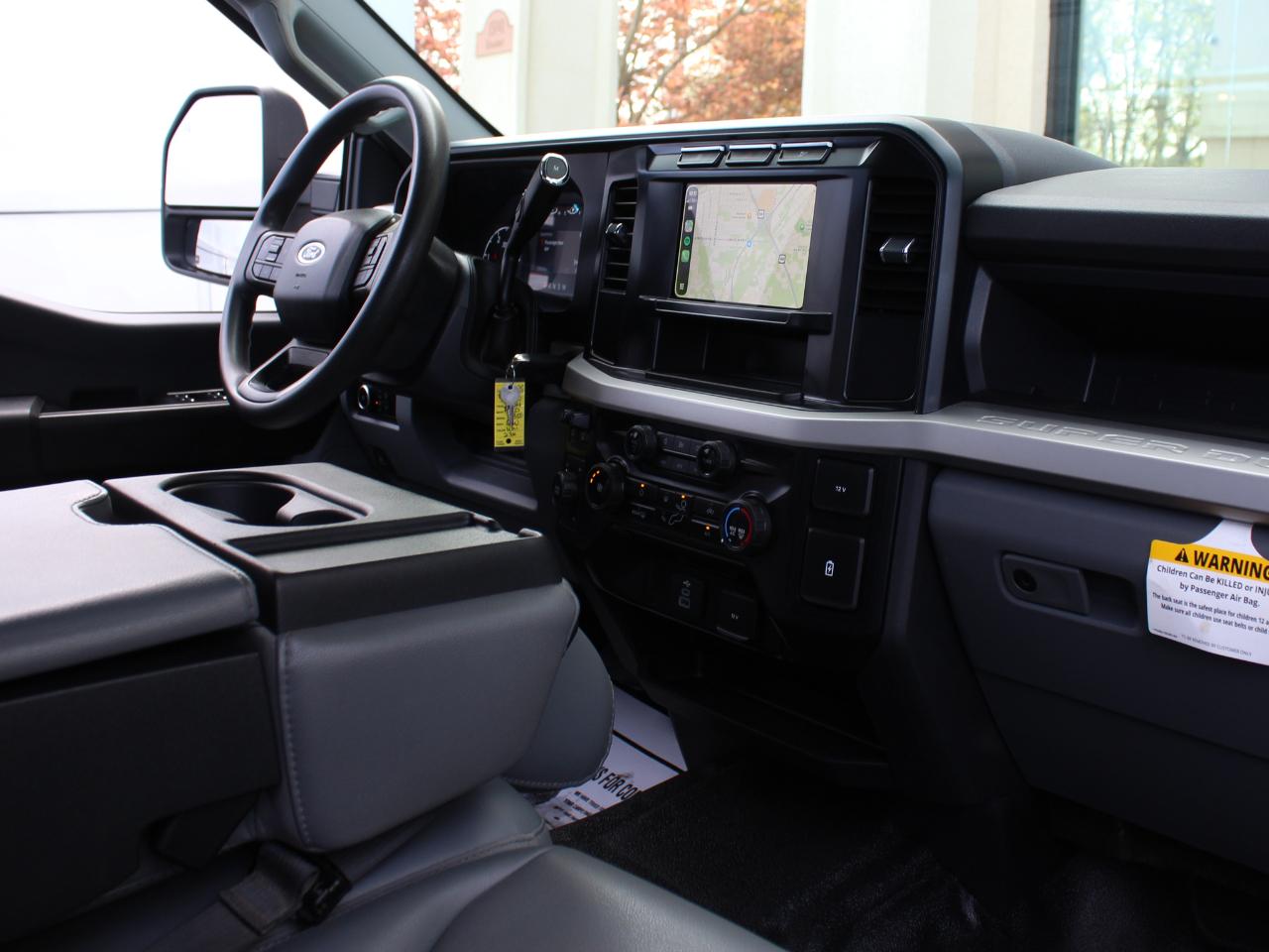 Ford F-350 SD XL Crew Cab Long Bed DRW 4WD 2024