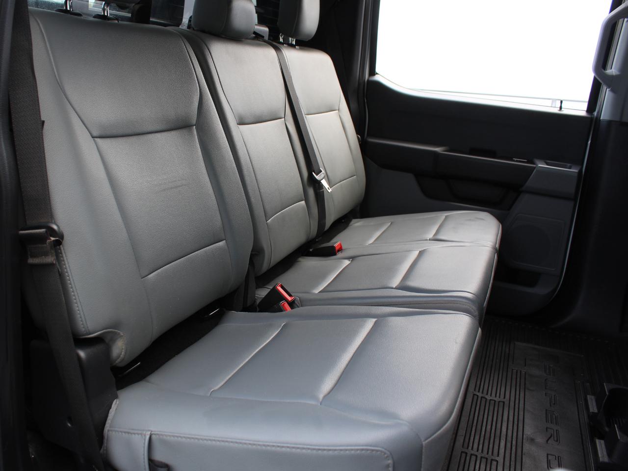 Ford F-350 SD XL Crew Cab Long Bed DRW 4WD 2024