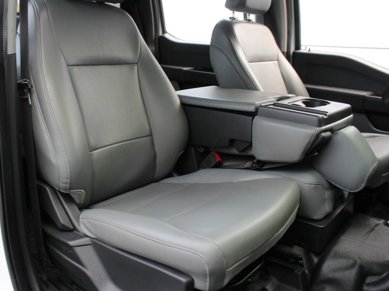 Ford F-350 SD XL Crew Cab Long Bed DRW 4WD 2024