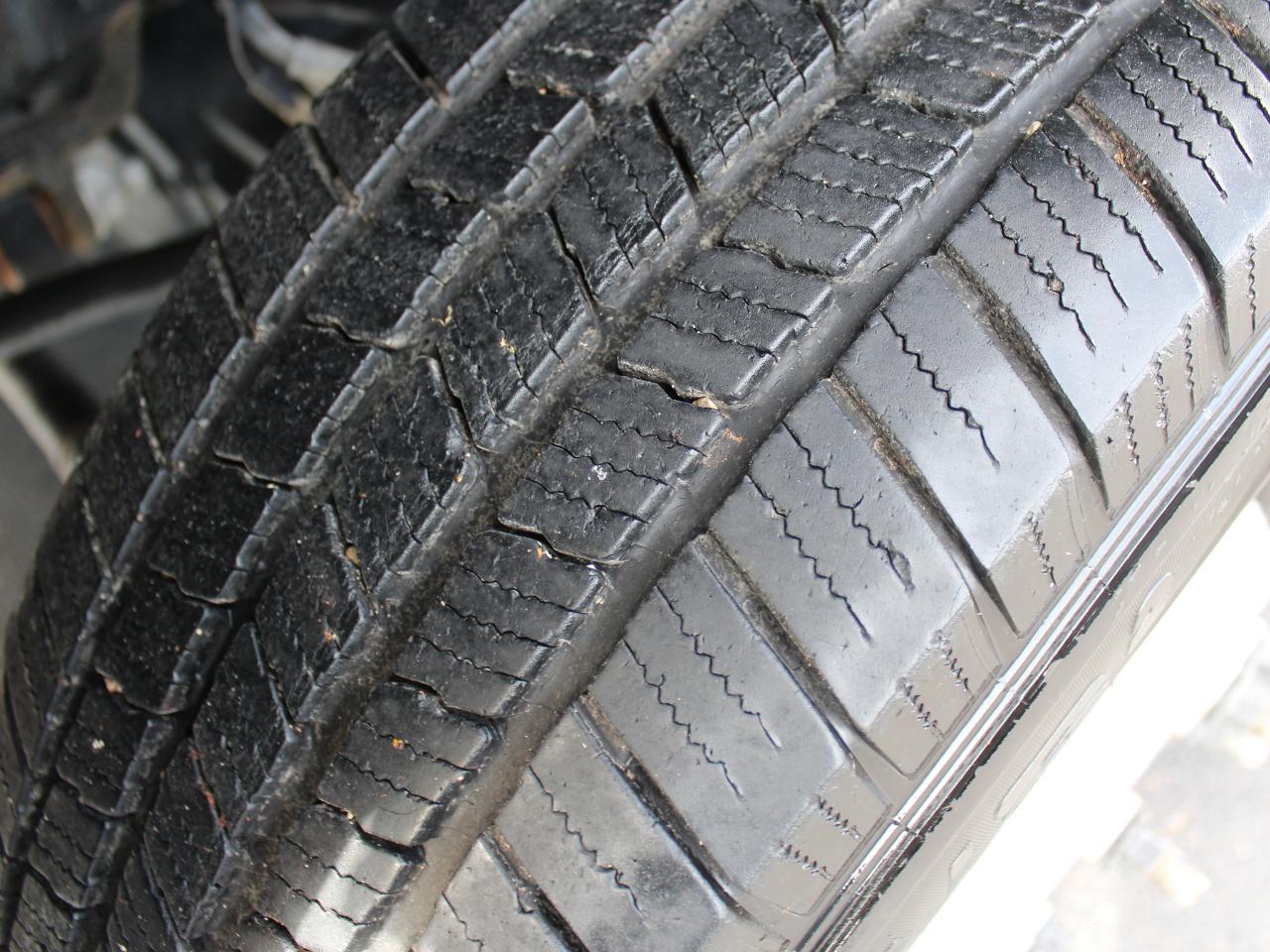 Ford F-350 SD XL Crew Cab Long Bed DRW 4WD 2024